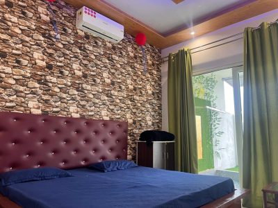 clean room in morni hills