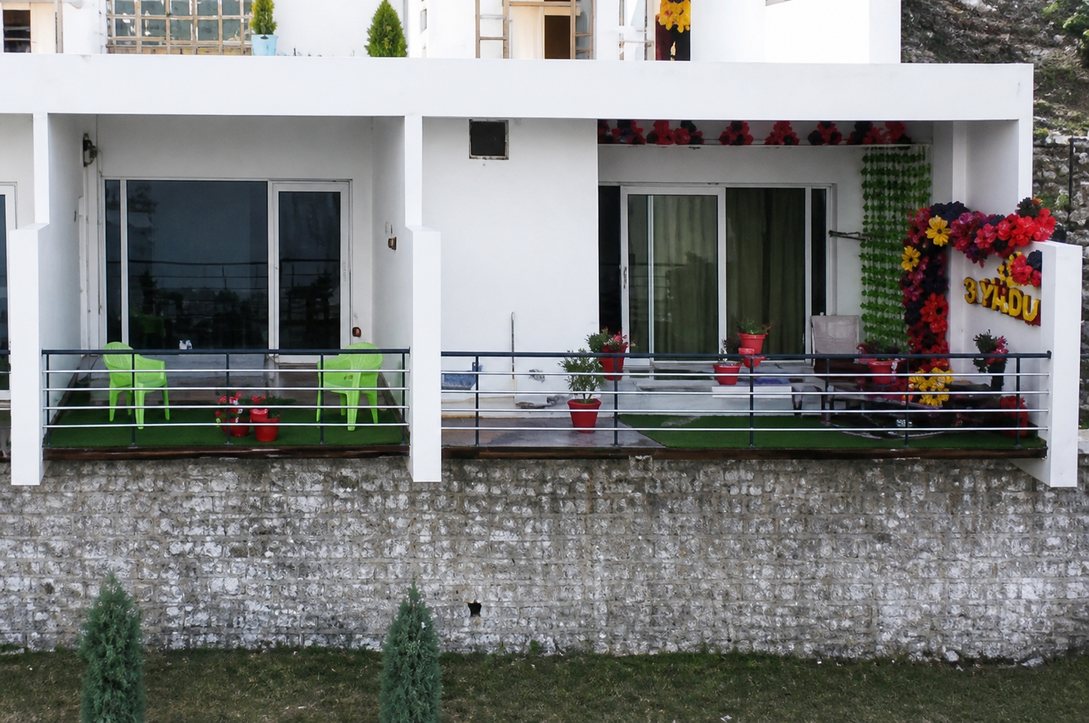 Family Double Room in Morni Hills 1 Family Double Room in Morni Hills