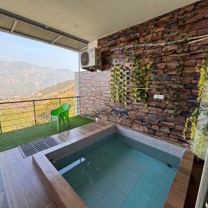 Resort with private pool in Morni Hills