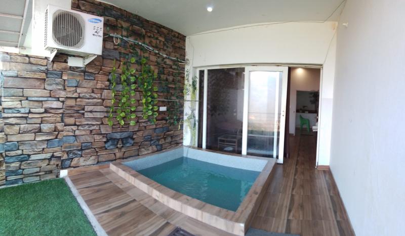 rooms with private pool in morni hills