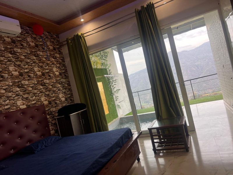 best hotel in morni hills